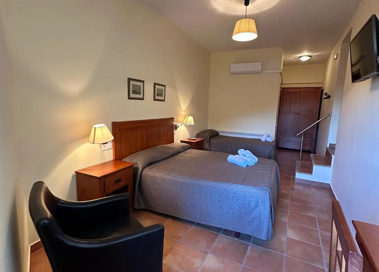 Hostal Centre Del Montsec Llimiana